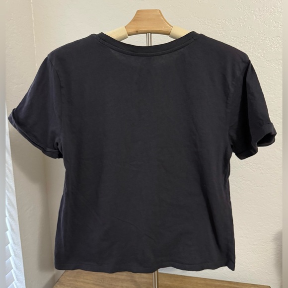 5 for $20 Deal- VACAY Embroidered T-Shirt- Size Large - Picture 4 of 4